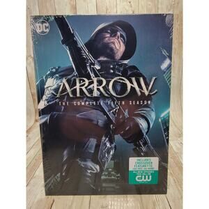 Arrow: The Complete Fifth Season DC [DVD] Blu-ray